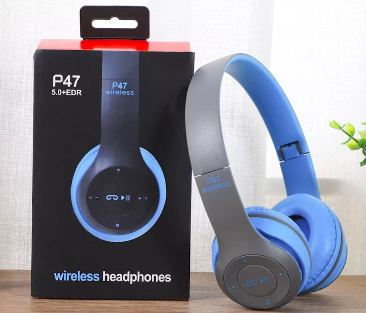 Foldable Wireless Bluetooth Headphones with FM Radio and Mic